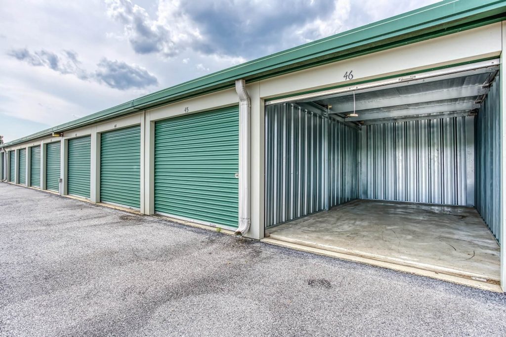 Drive up storage units in Harrisburg PA